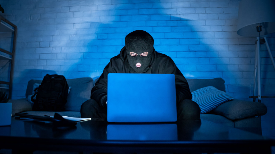 ¿Cómo evitar ser víctima de phishing y fraudes financieros?